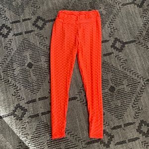 Only wore them once and didn’t like how they fit. Scrunchy butt style!